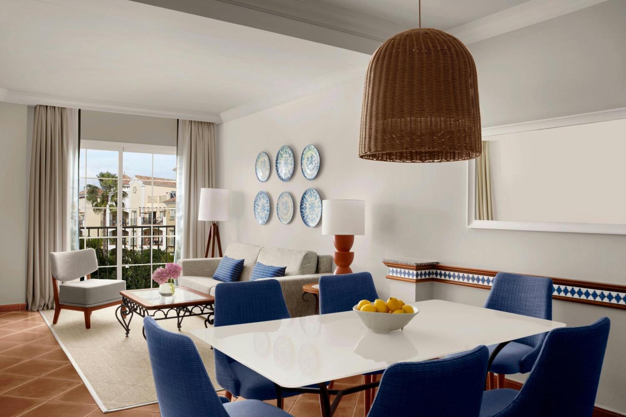 Apartamento de 3 dormitorios con balcón